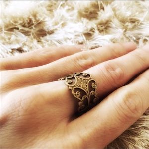 Art Nouveau Filigree Ring